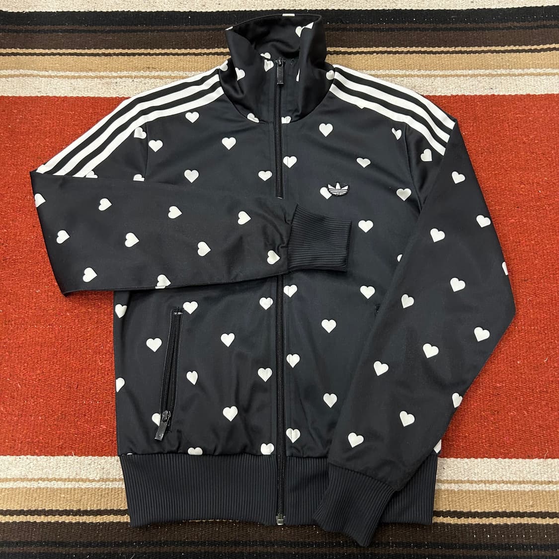 아디다스 하트 트랙탑 상품이미지1