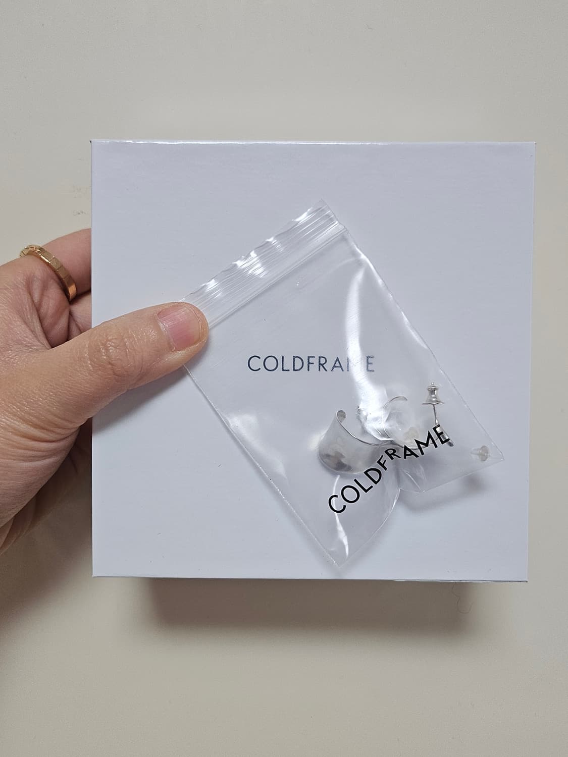 콜드프레임 Concave 귀걸이 상품이미지2