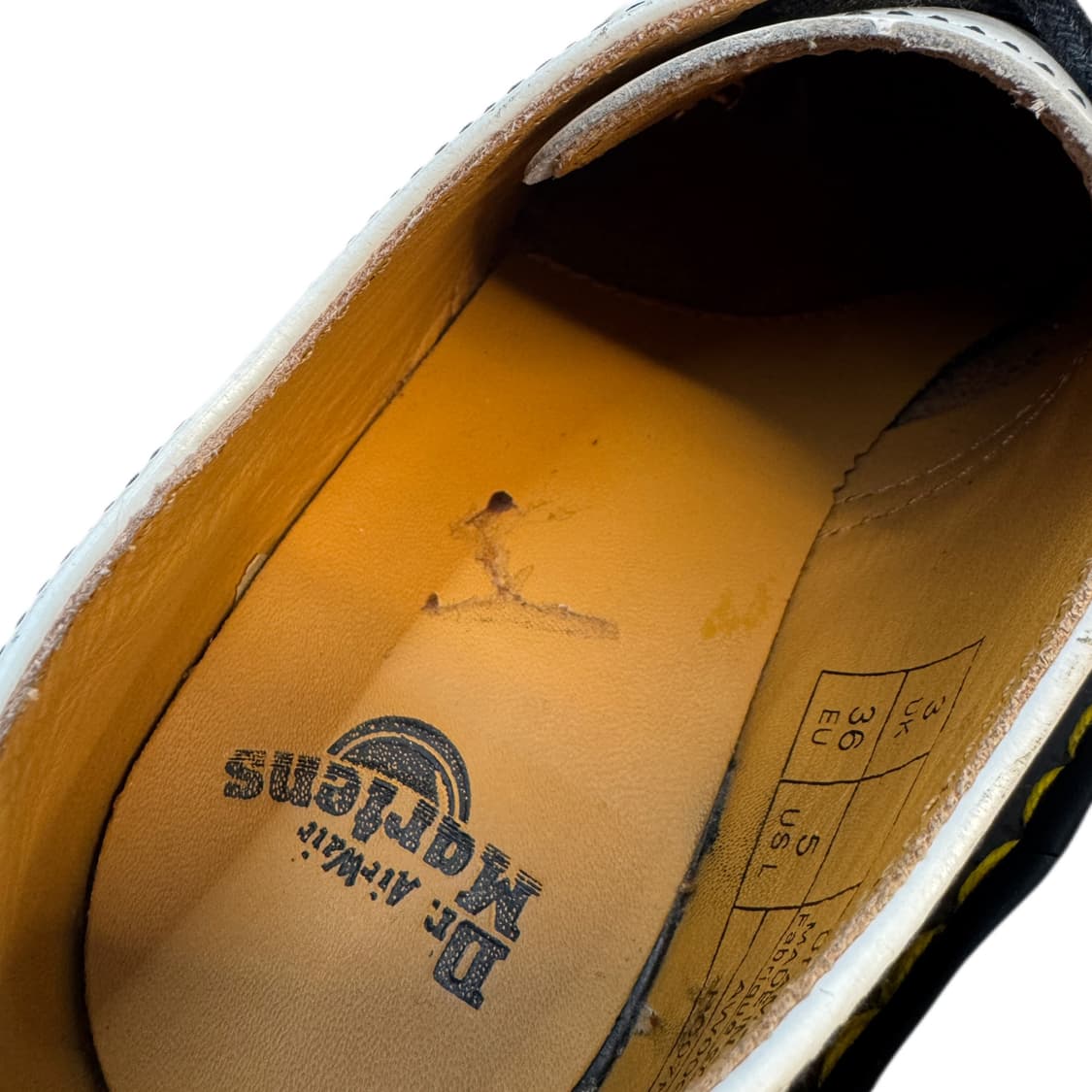 닥터마틴 3홀 하이 화이트 230 상품이미지4