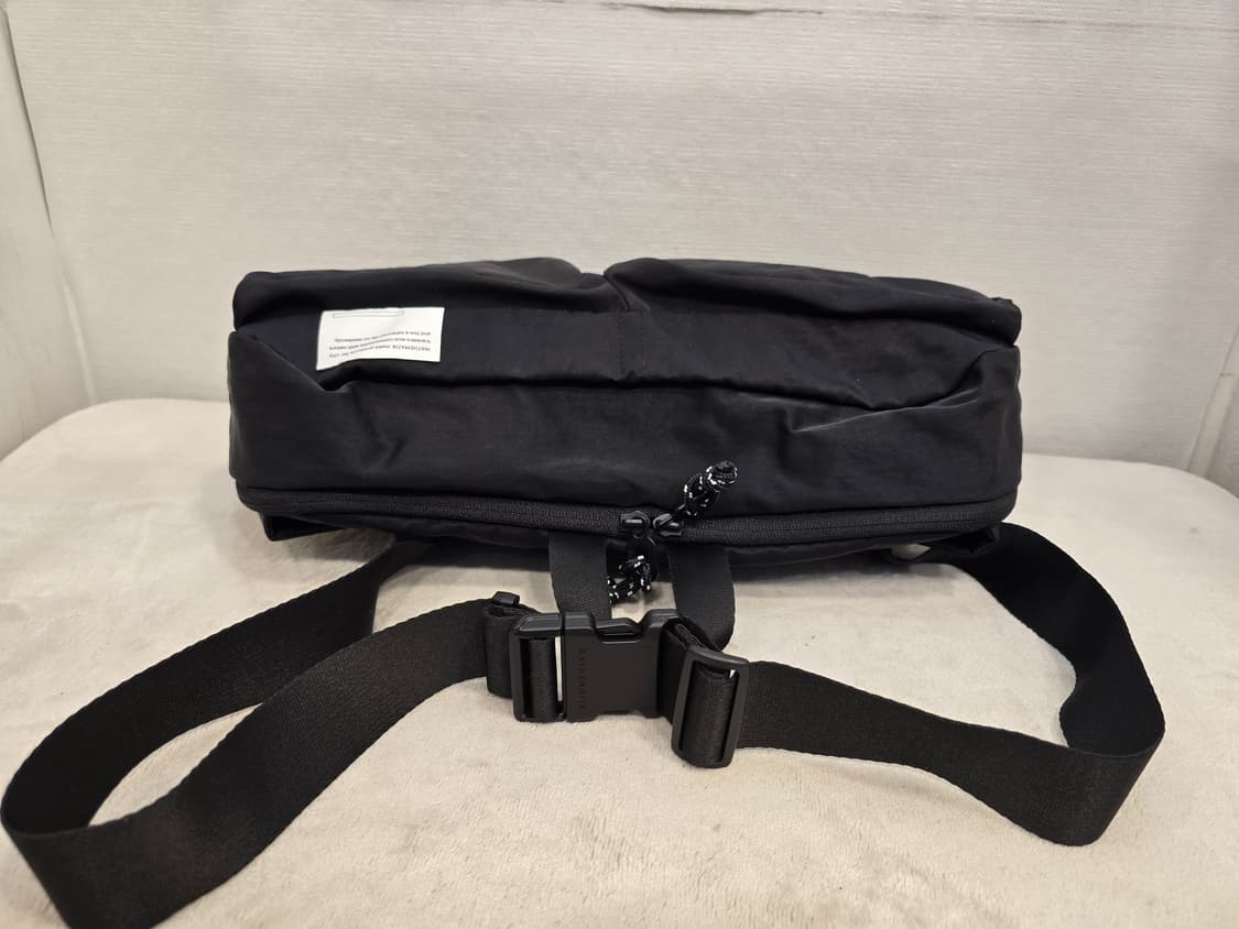 거의새거) 마테마틱 튜링 W20 슬링백 크로스백 블랙 상품이미지7