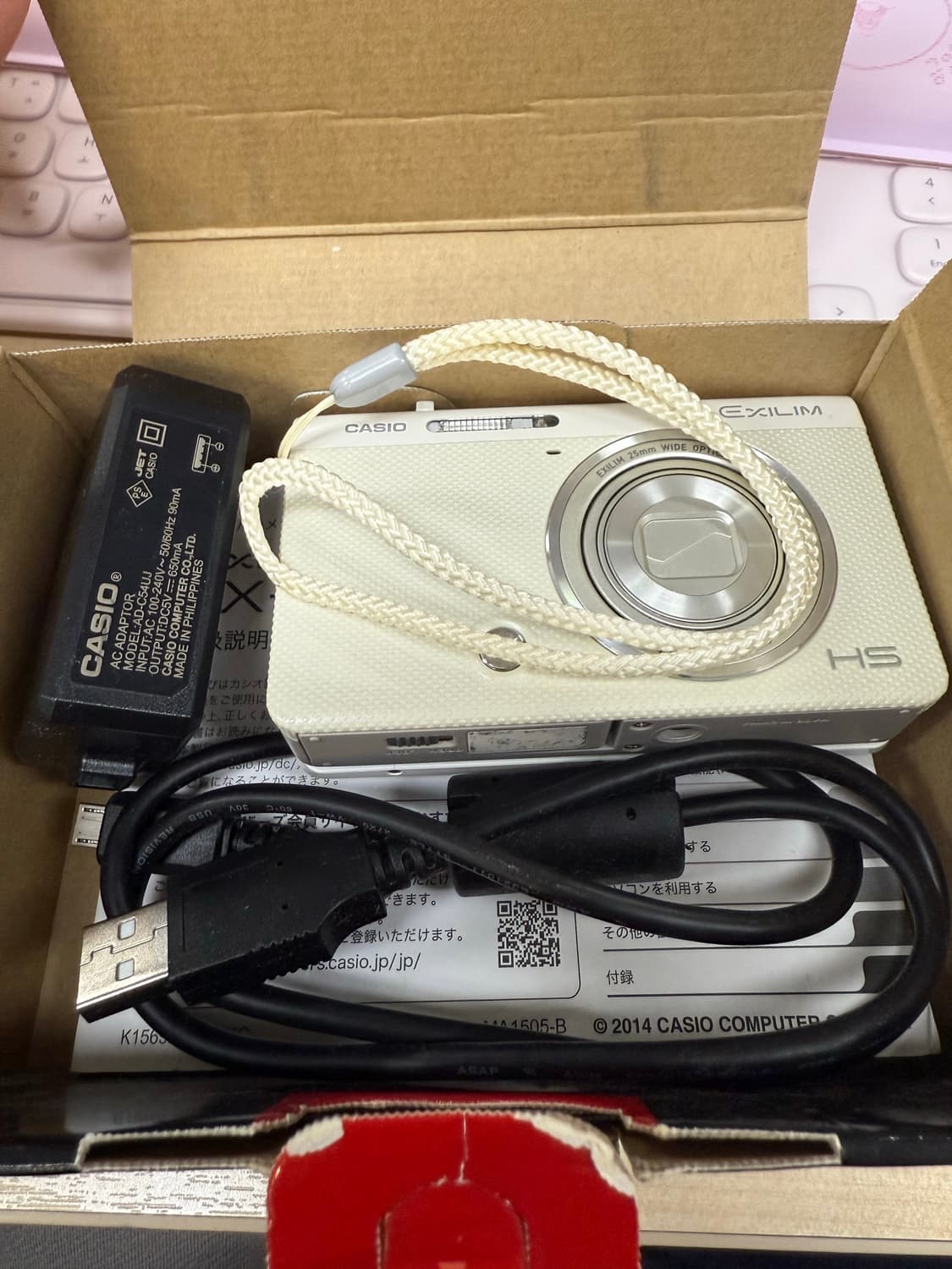 카시오 엑슬림 zr50 화이트 상태 좋움 상품이미지1