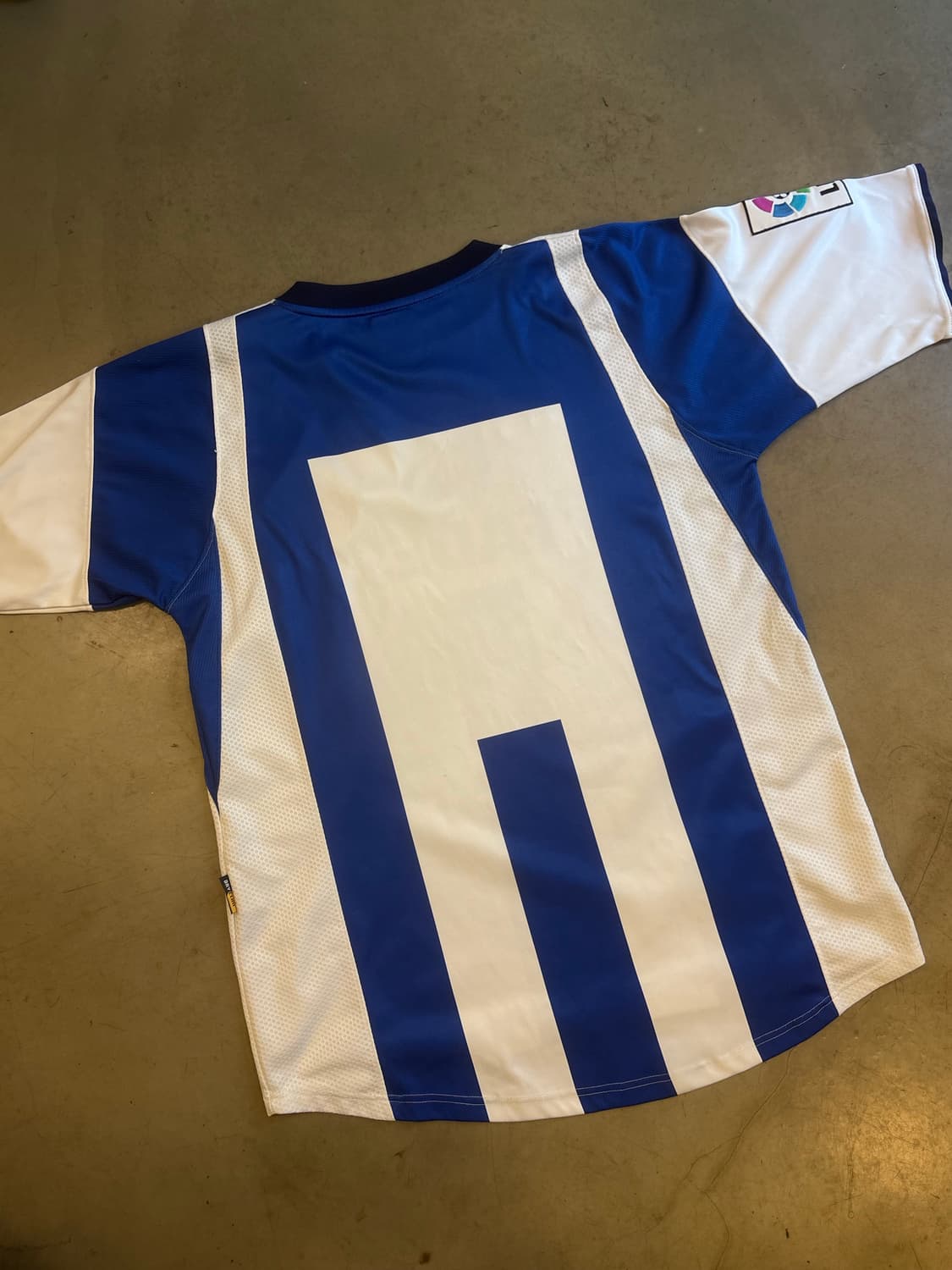 04-05 데포르티보 홈 노마킹 유니폼 상품이미지2