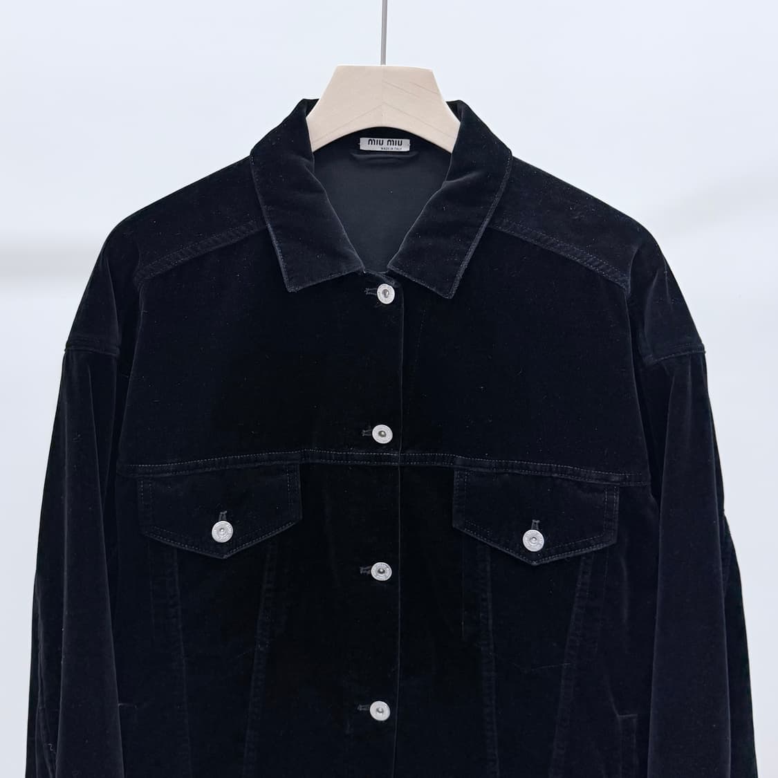 [S+급/36] 미우미우 벨벳 블루종 자켓 오버핏 블랙 상품이미지2