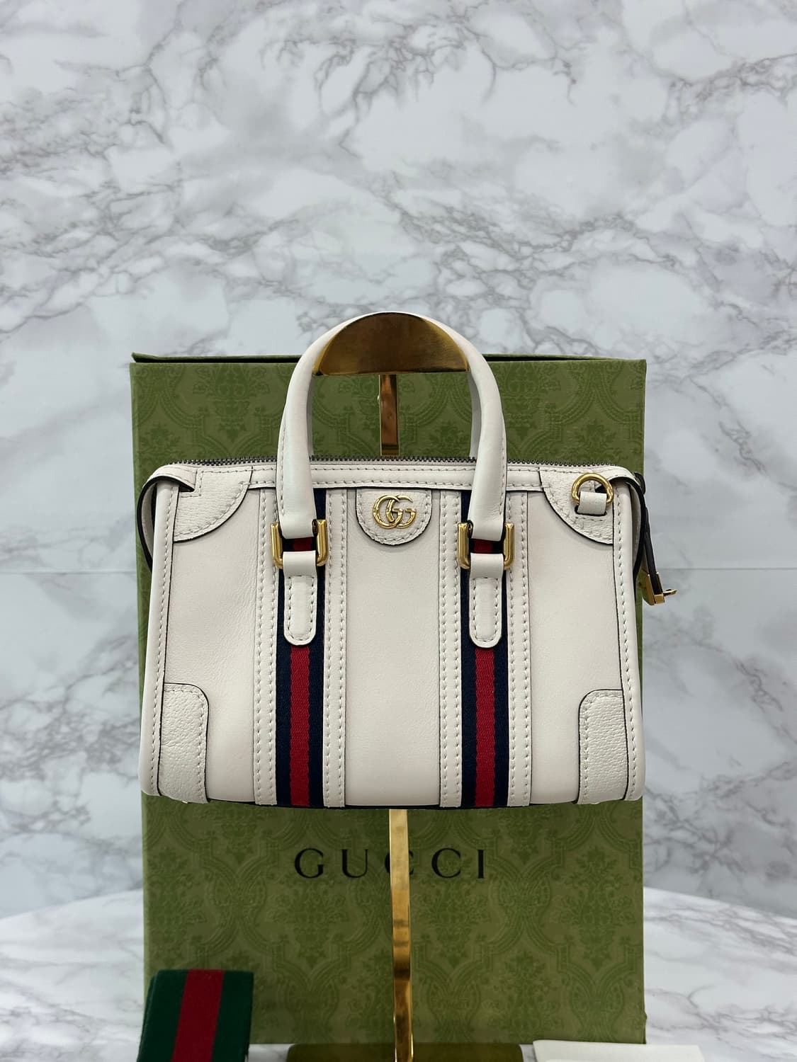 [새상품급/풀구성] 구찌 바울레토 탑핸들 미니백 화이트  상품이미지4