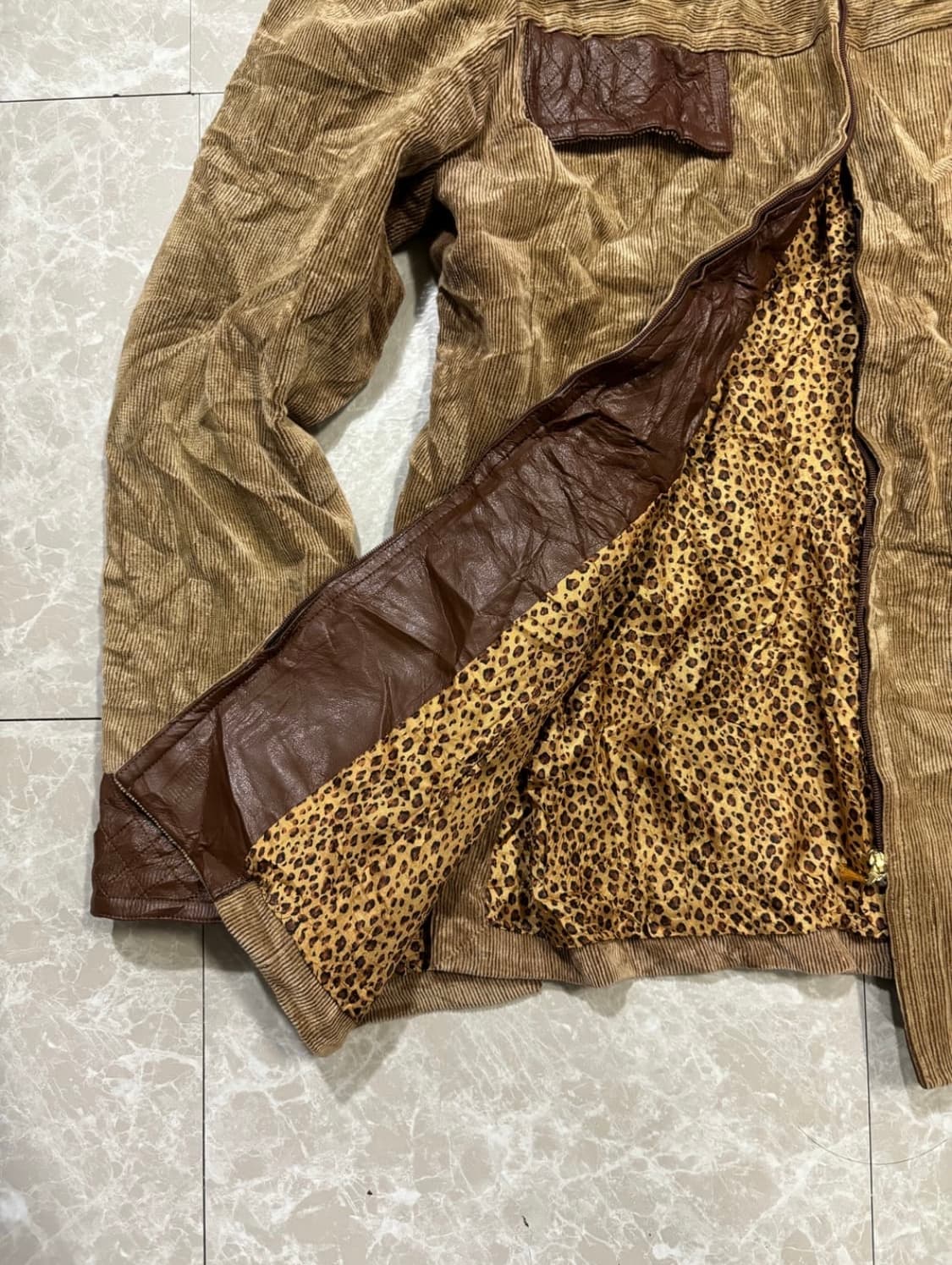Leopard Detail Suede Jacket 상품이미지2
