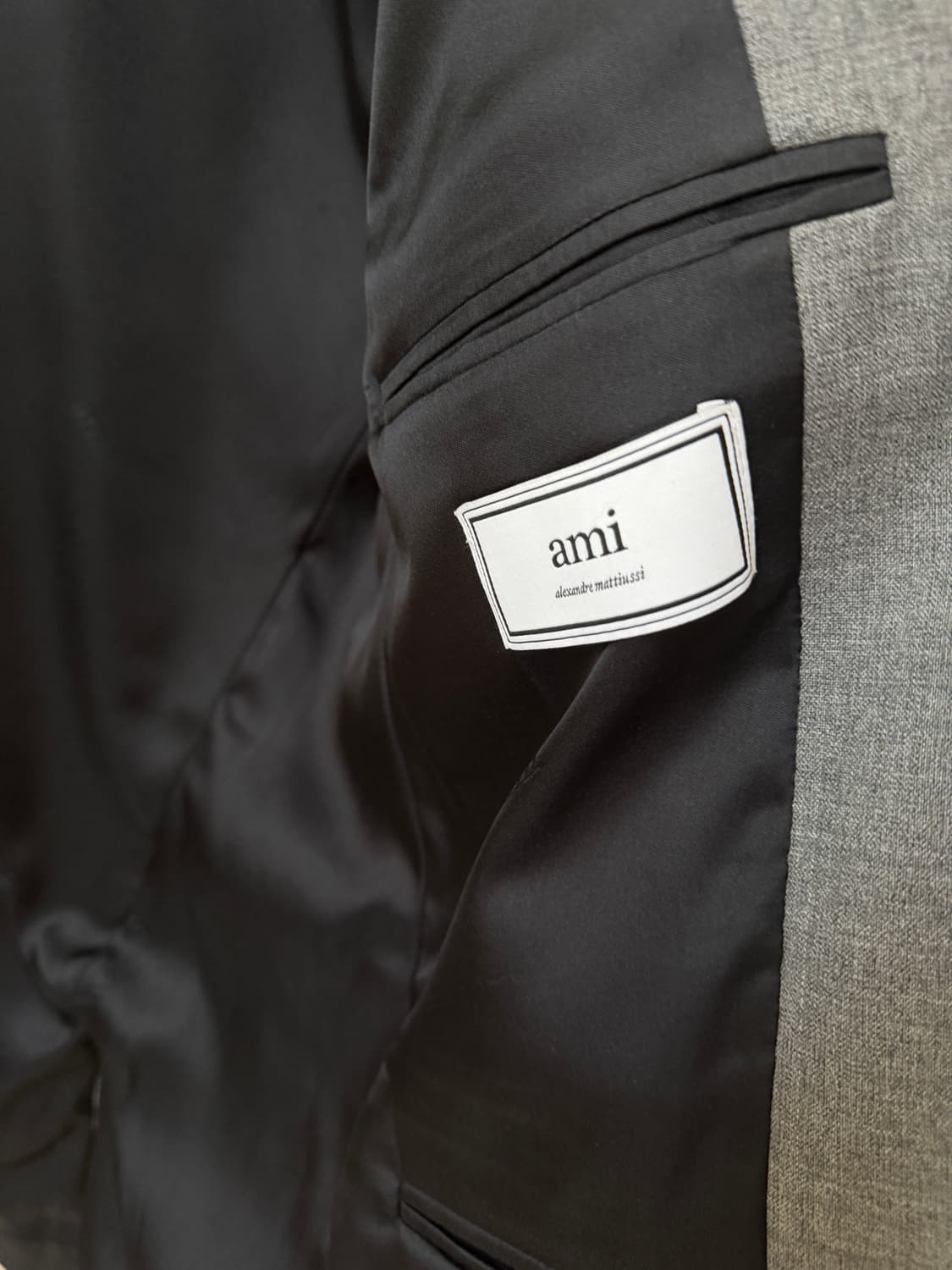 AMI 아미 수트 세트 새상품 판매합니다. 상품이미지5
