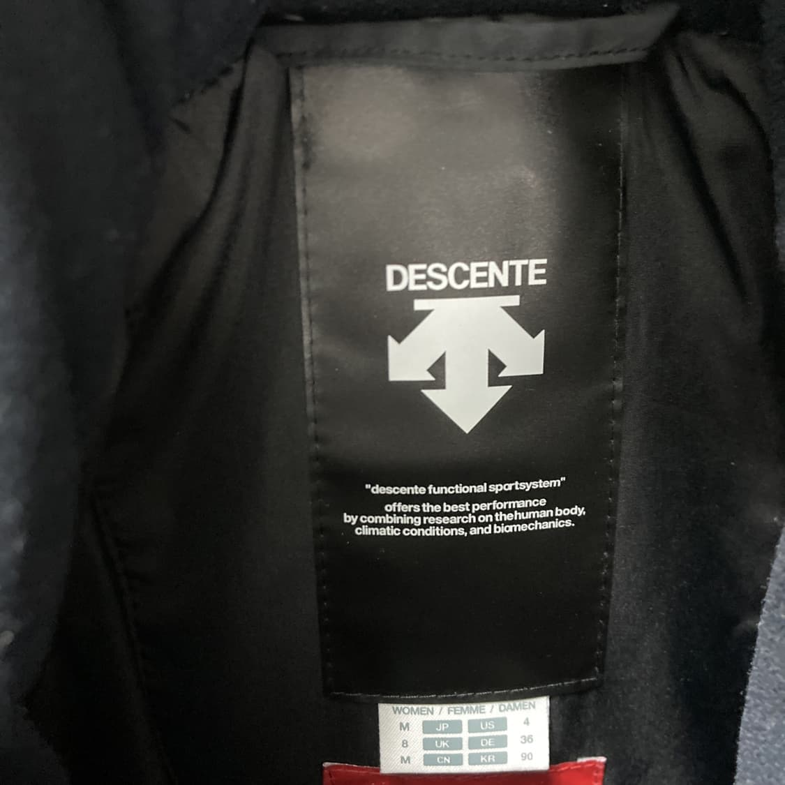 데상트 공용 캐논 구스다운롱패딩 블랙 95  상품이미지4