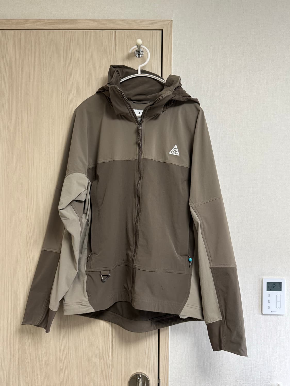 [L] 나이키 ACG 썬 페어러 자켓 아이언스톤 상품이미지1