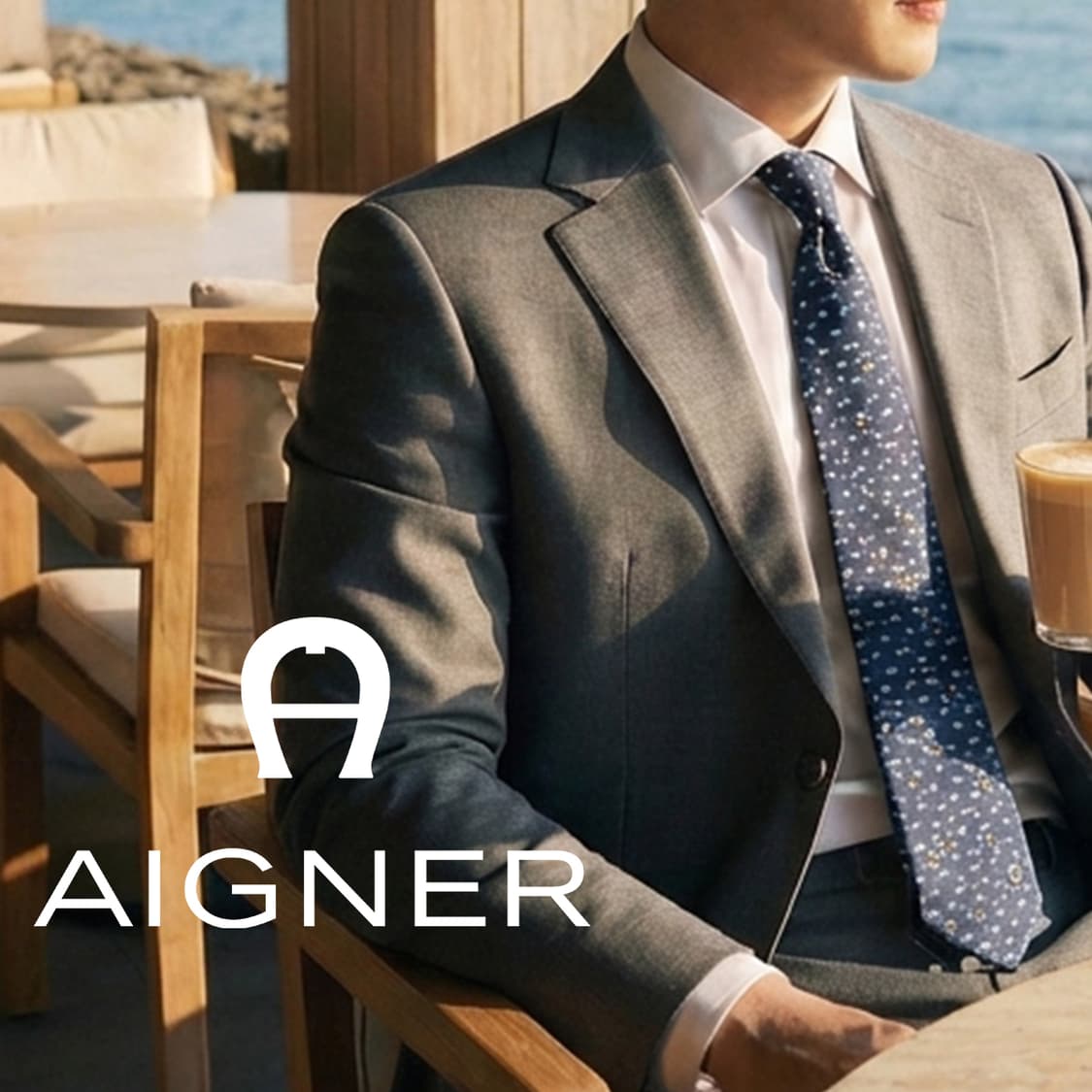 아이그너 실크 네이비 패턴 넥타이 9.5cm A+~A등급 E885
 상품이미지1