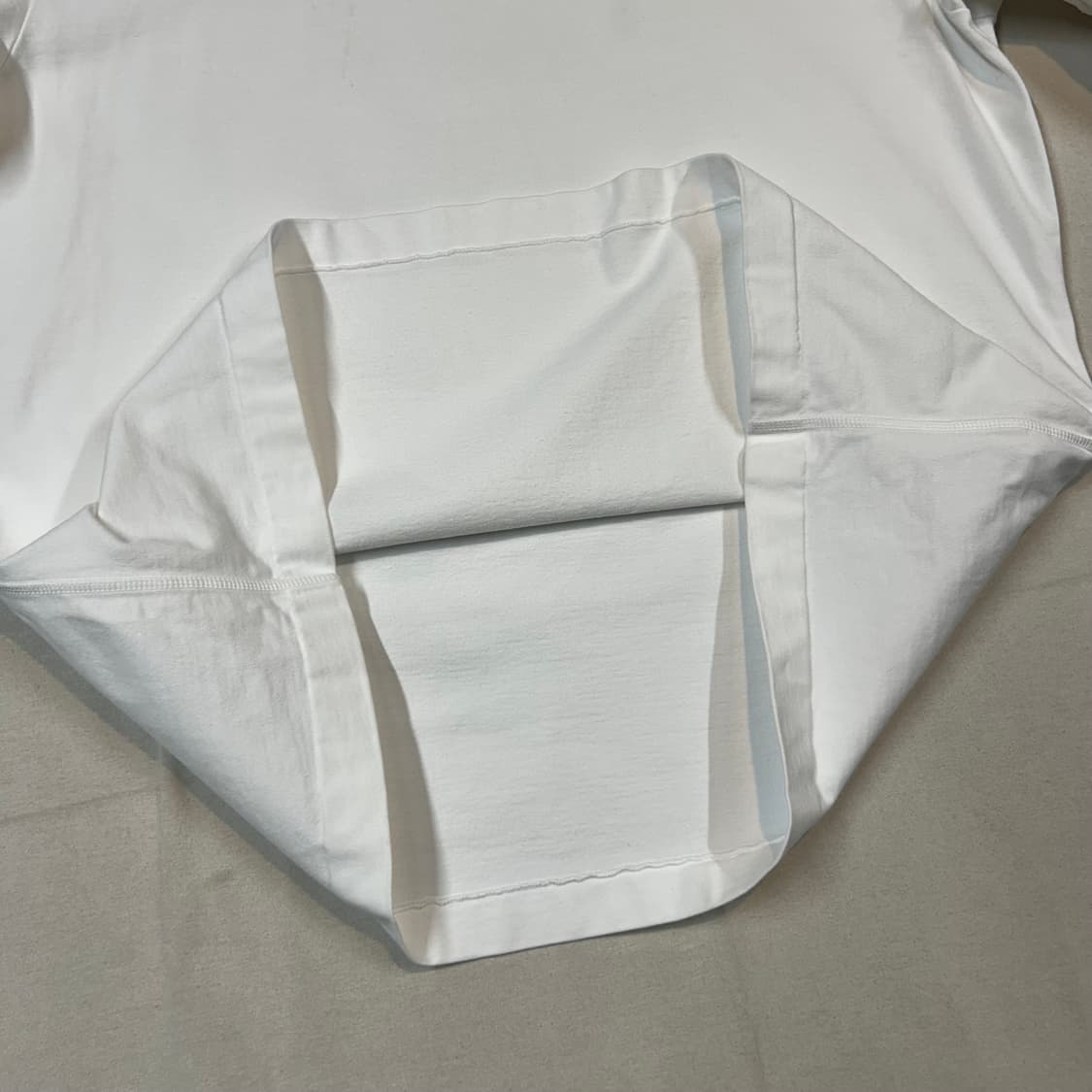 XXL) 스톤아일랜드 화이트 롱슬리브 긴팔 티셔츠 와펜X 상품이미지6