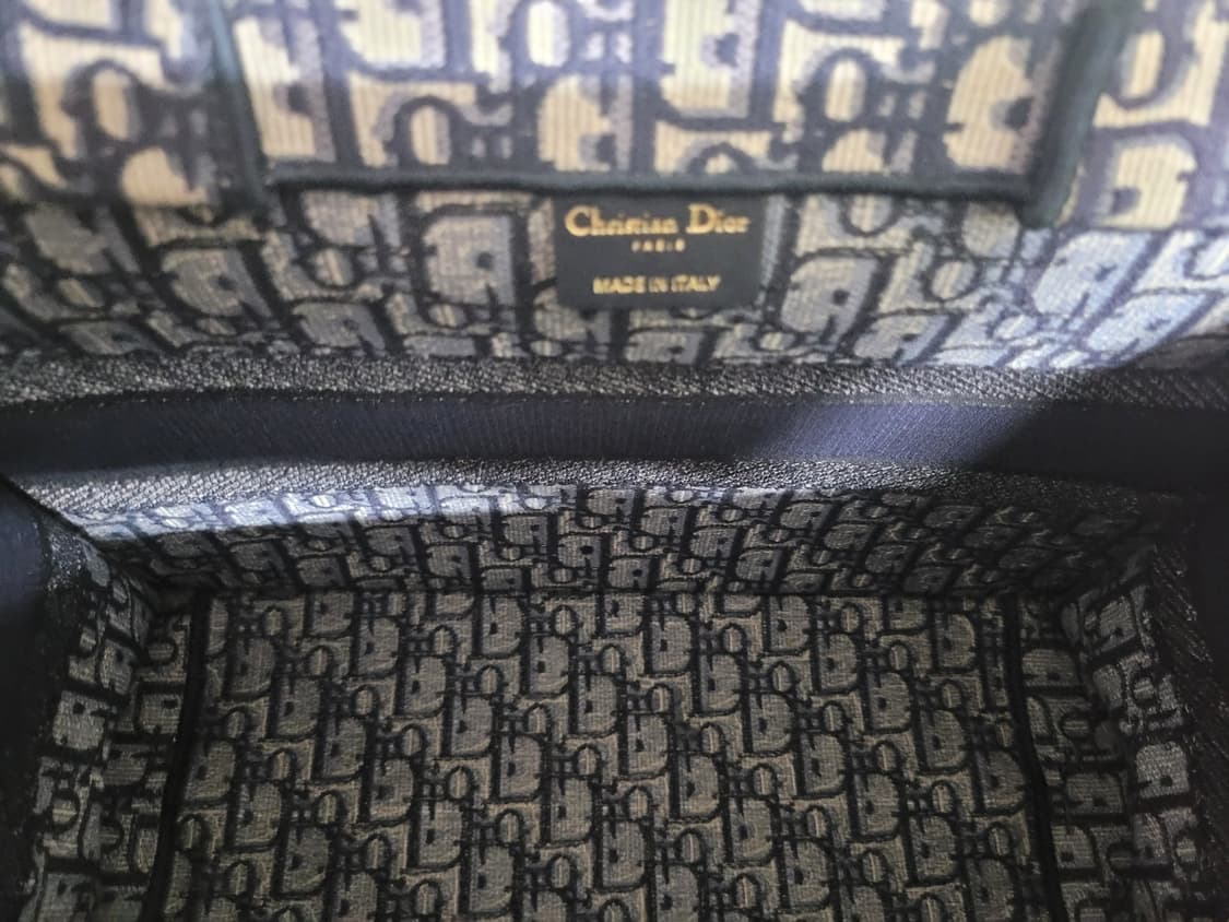 무료배송) 디올 북 토트 미디움 백 상품이미지8