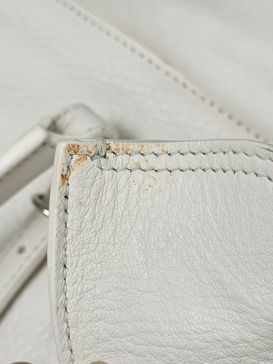 발렌시아가 파피에르 A4 짚 어라운드 쇼퍼백 상품이미지10