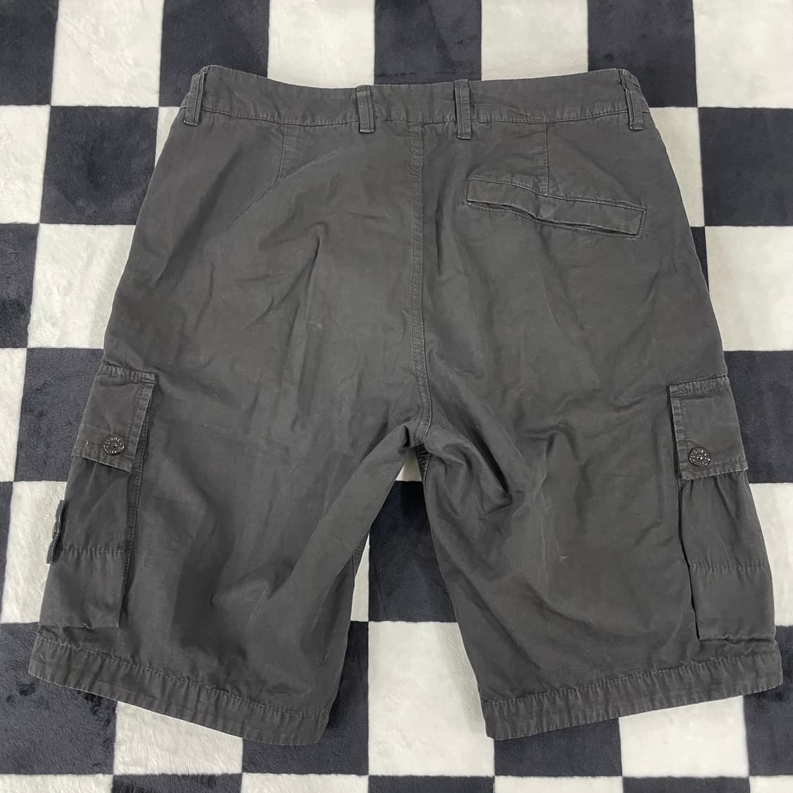 스톤 아일랜드 A0129 와펜 버뮤다 팬츠 (31) 상품이미지2