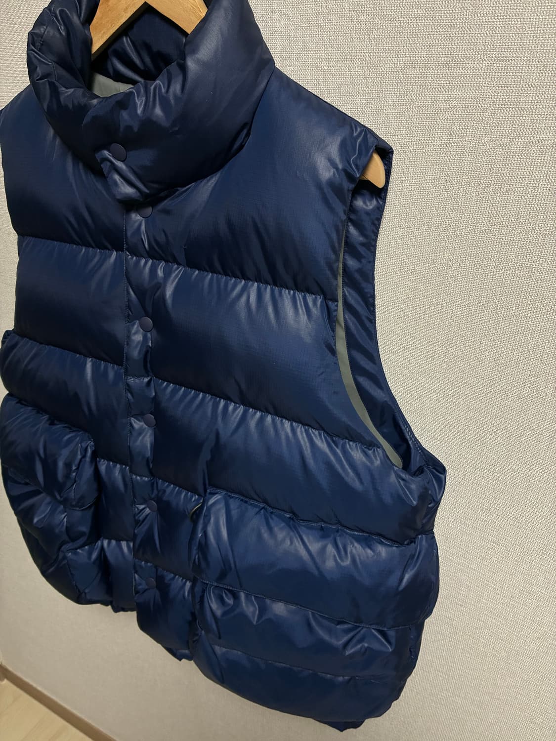 다이와피어39 테크 백 패커 다운 베스트 navy컬러 M사이즈 상품이미지5
