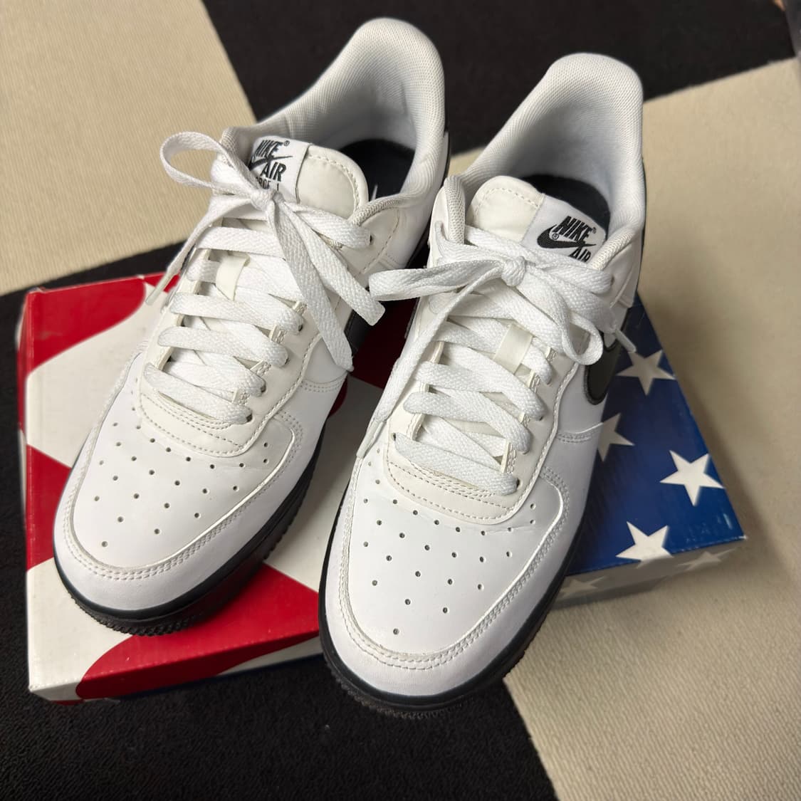 나이키 에어포스 1 상품이미지2