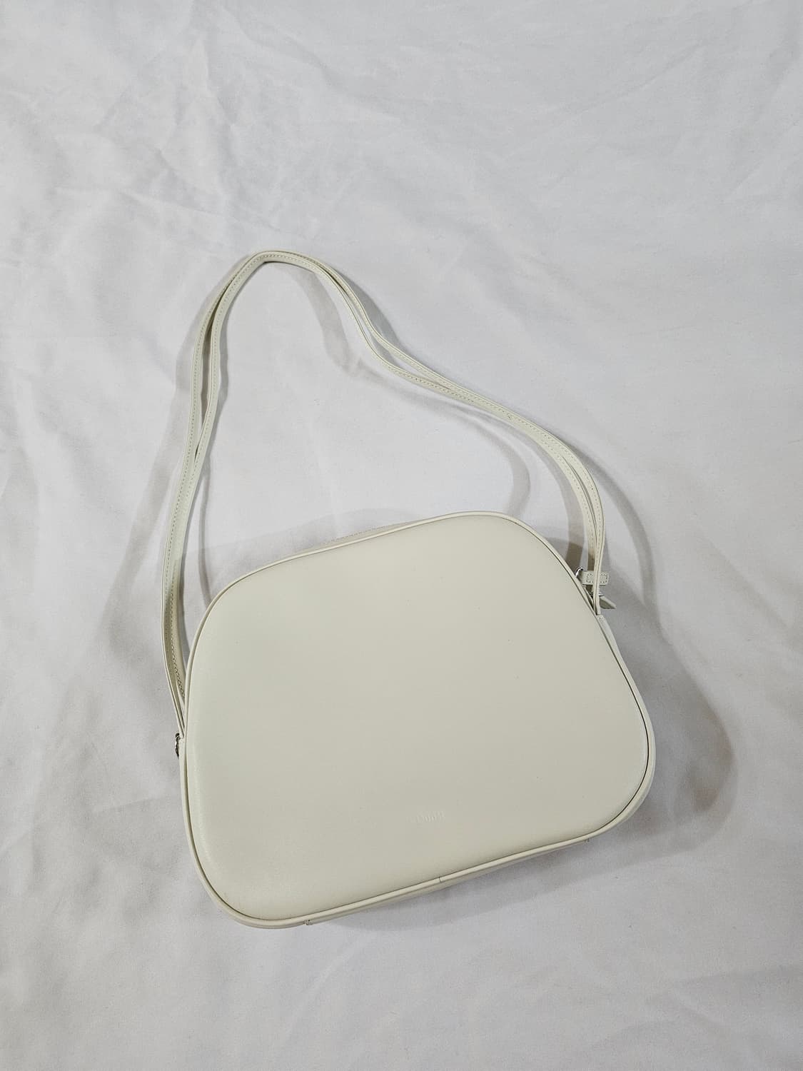 DUNST PEBBLE LEATHER BAG 던스트 레더 숄더백 가방 상품이미지5