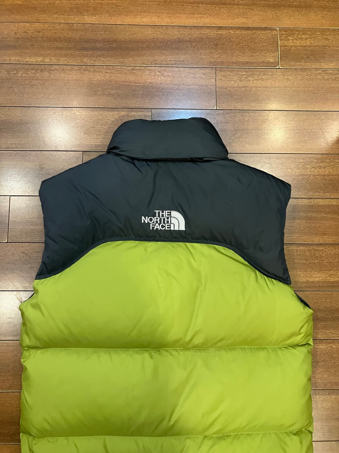 노스페이스 패딩조끼 중앙로고S 상품이미지10