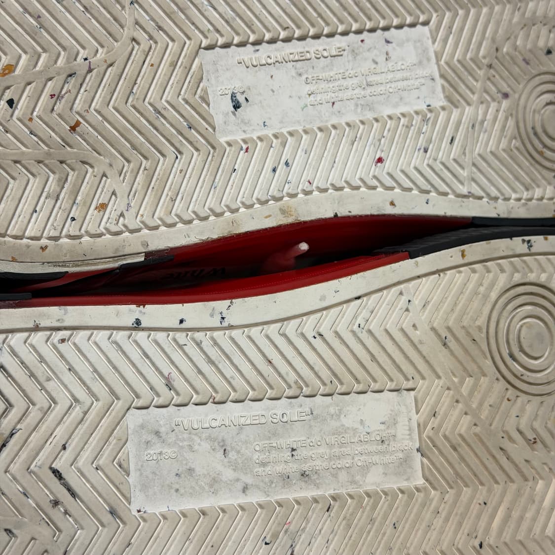 오프화이트 에로우 벌크 로우 스니커즈 상품이미지7