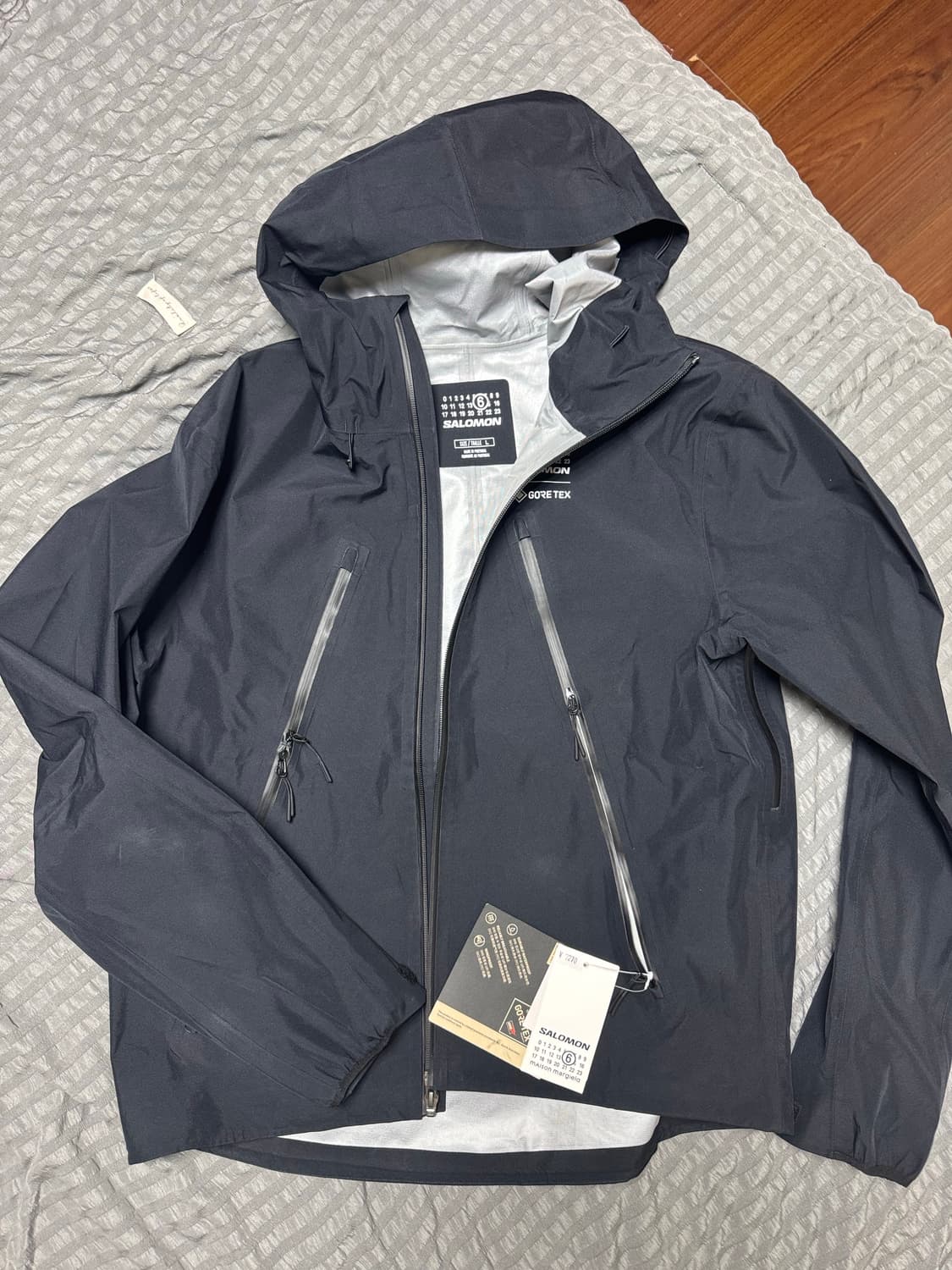 살로몬 x MM6 shell jacket Large 새상품 상품이미지3
