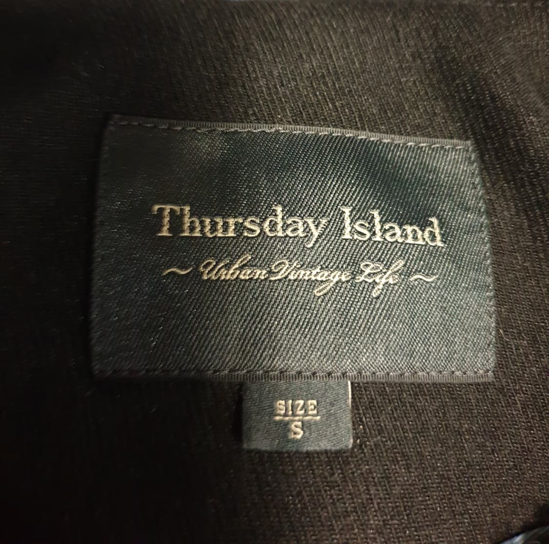 (23s) 써스데이아일랜드 링구소재 볼륨소매 카라리스 자켓 블랙(S) 상품이미지5