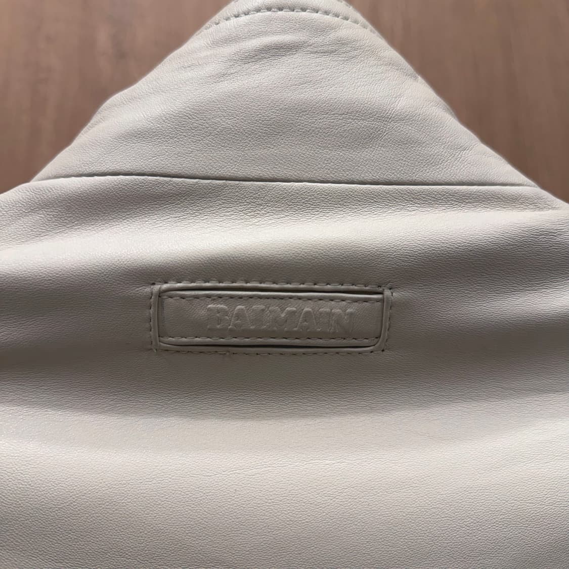 발망 하이넥 레더 집업 자켓 웨스턴 요크 디테일 레귤러핏 아이보리 상품이미지6