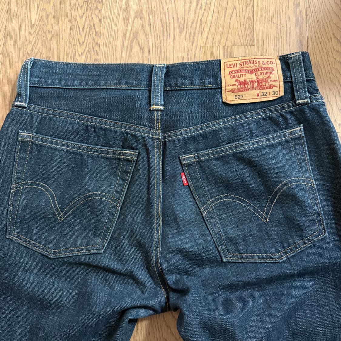 levi's 527 로우 부츠컷 생지 데님팬츠 상품이미지5