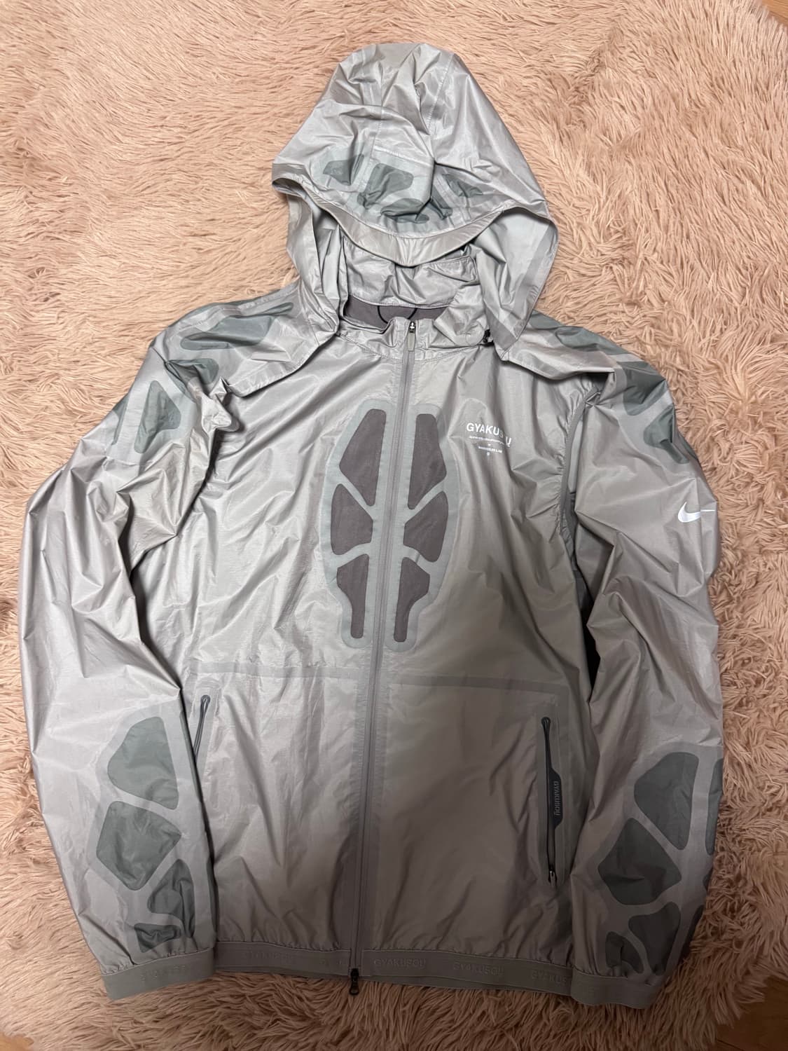 나이키 x 언더커버 갸쿠소우 gykusou 러닝 자켓 상품이미지1