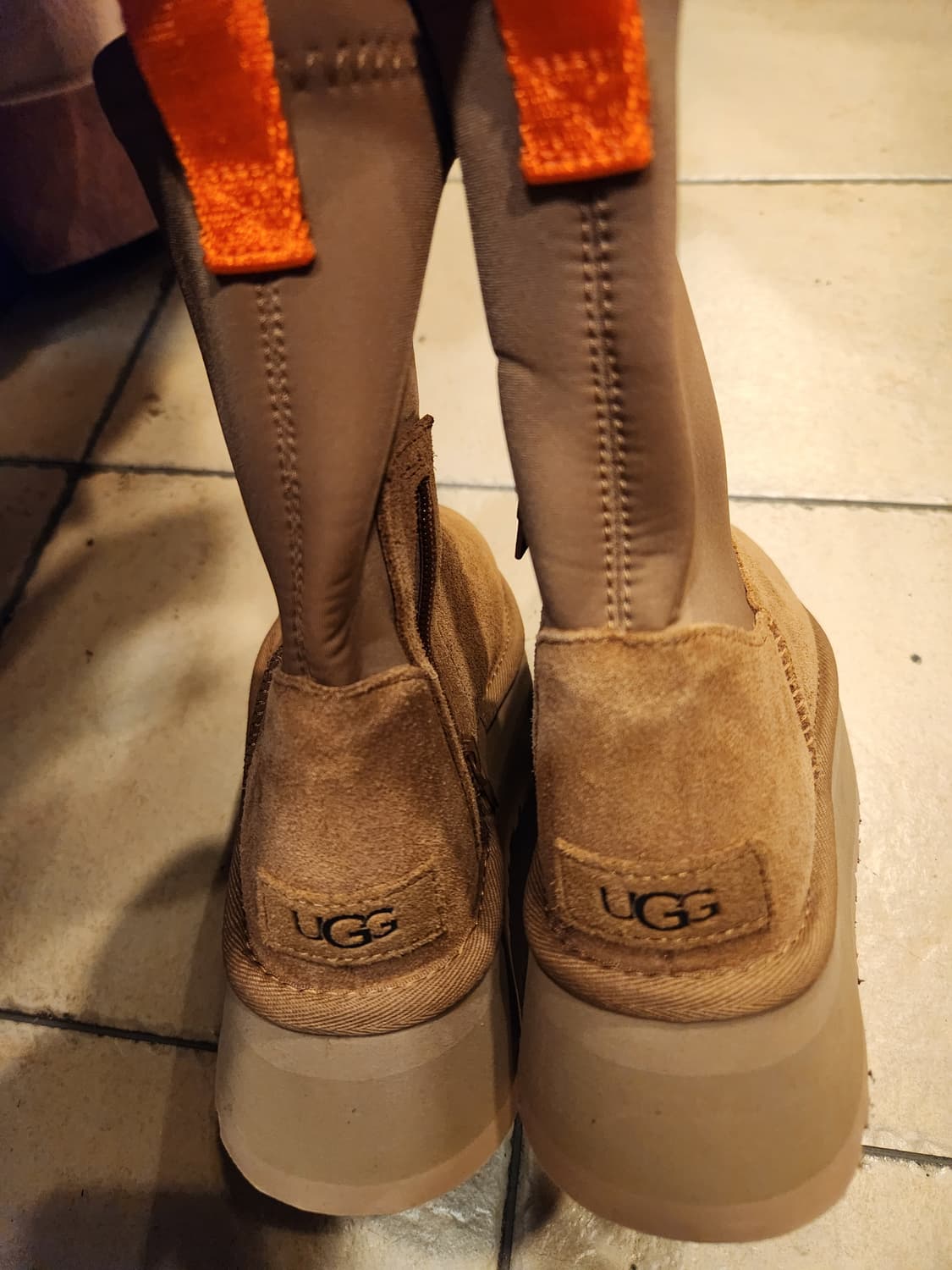 UGG 어그 플랫폼 네오플랜 부츠 상품이미지3