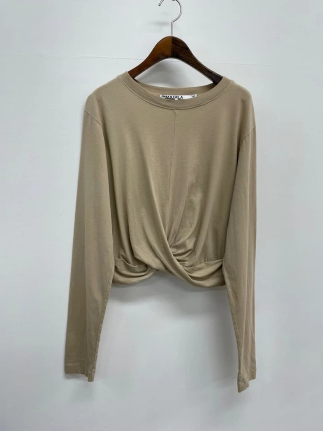 [PAM & GELA] 팜앤젤라 트위스트 크롭 롱슬리브 티셔츠 (S사이즈 상품이미지2