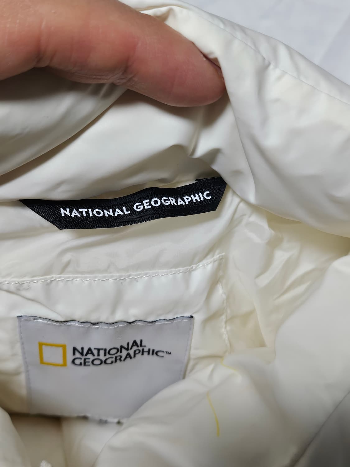 내셔널지오그래픽 숏 패딩 화이트 M 상품이미지5