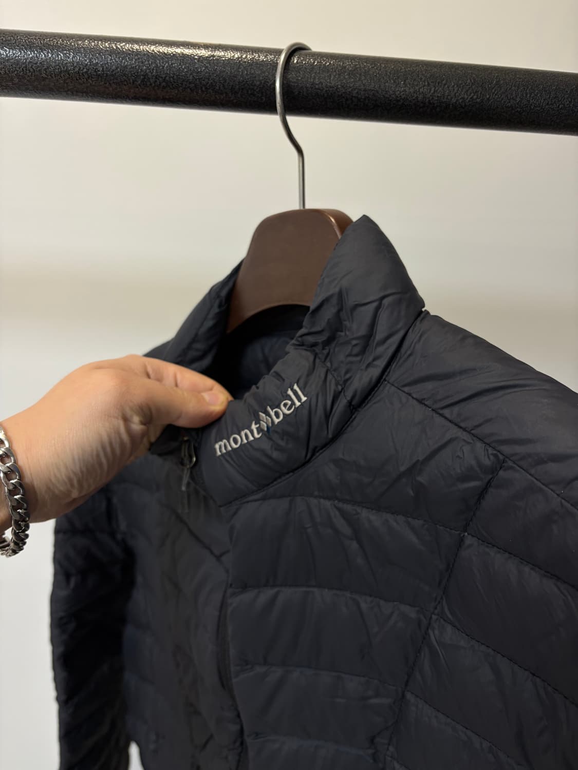 (L) mont bell 몽벨 넥로고 덕다운 경량 패딩 상품이미지2