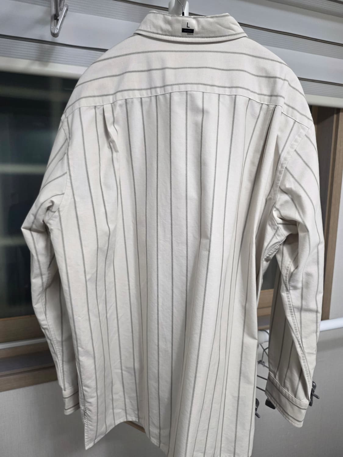 유니클로 JW앤더슨 옥스포드 오버사이즈 아이보리 L 상품이미지4