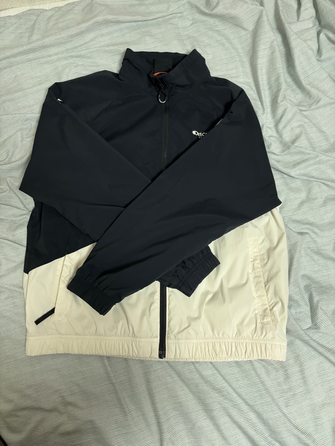 디스커버리 투톤 바람막이 상품이미지2