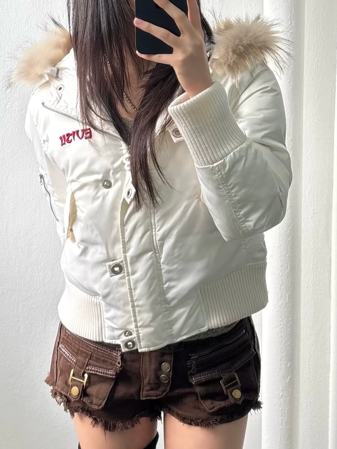 Evisu White Fur Hood Short Padded Jacket 상품이미지3