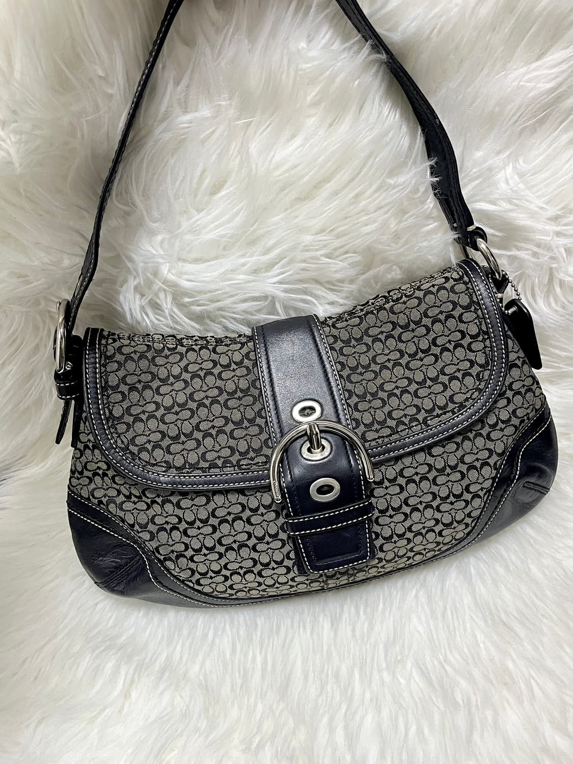 vintage coach signature shoulder bag 상품이미지1