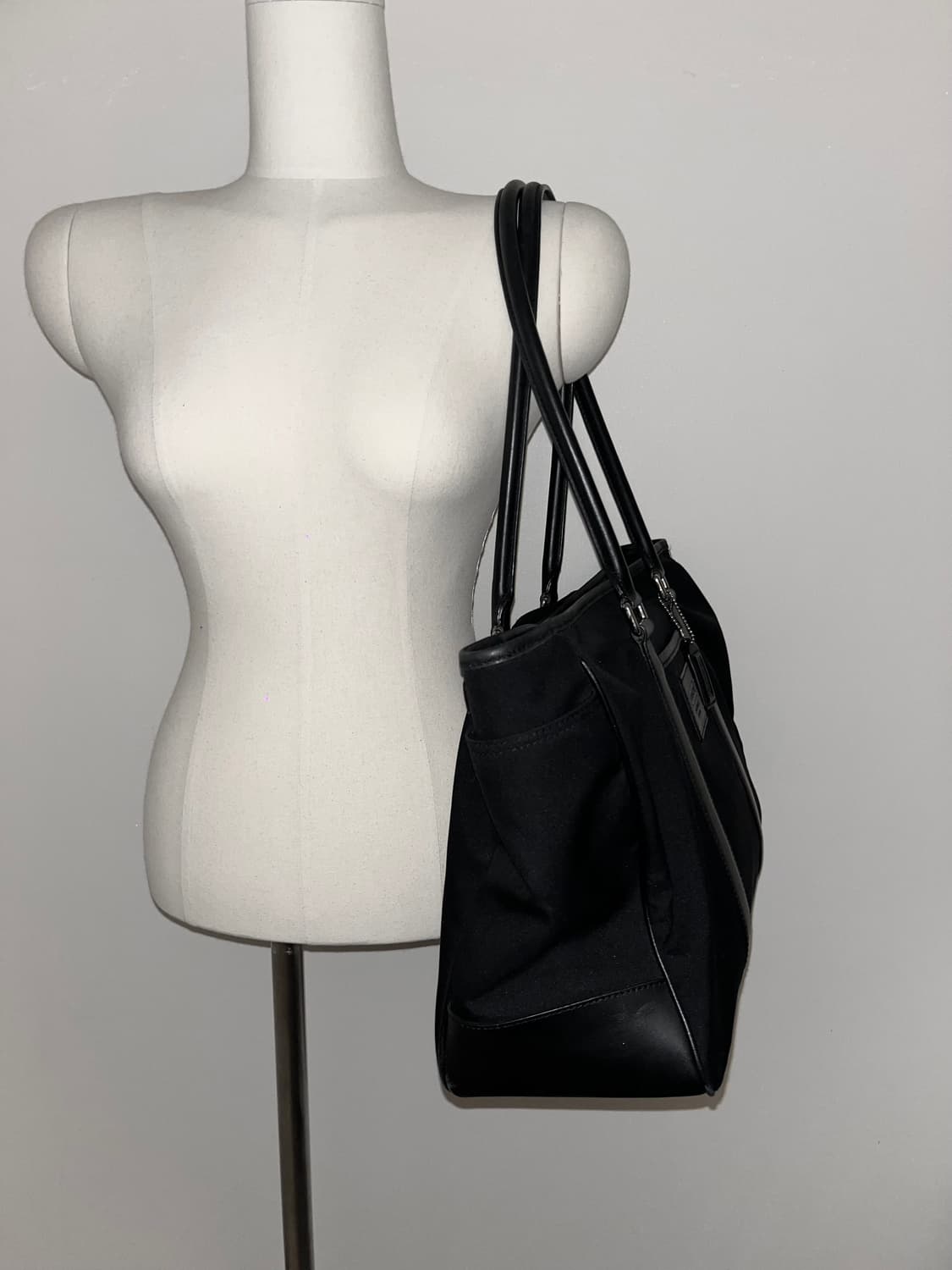 📦 Coach Signature Allblack Shoulder Bag 상품이미지4