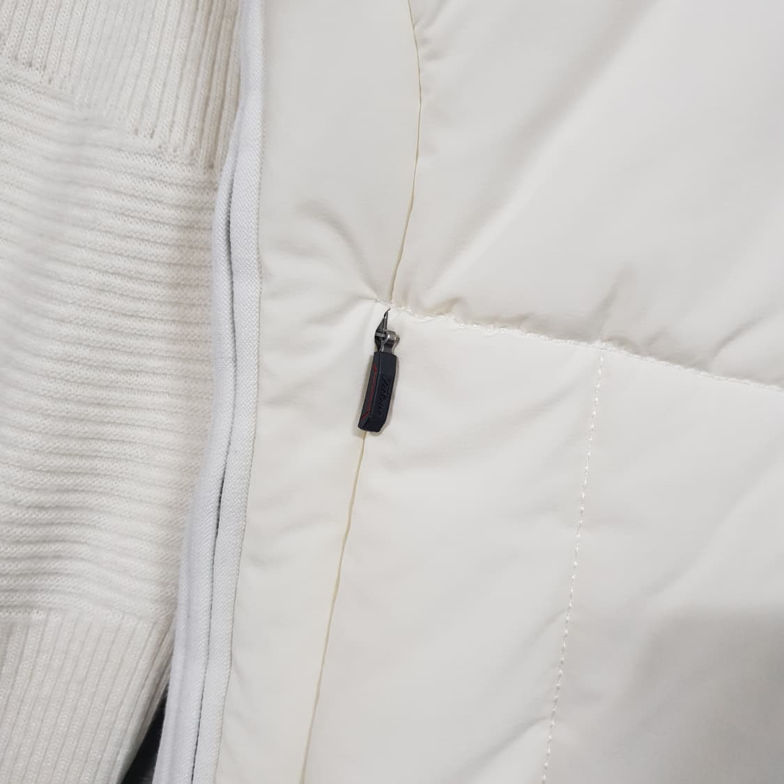 여성 M) 타이틀리스트 골프 니트 경량 패딩 다운 자켓 화이트 상품이미지4