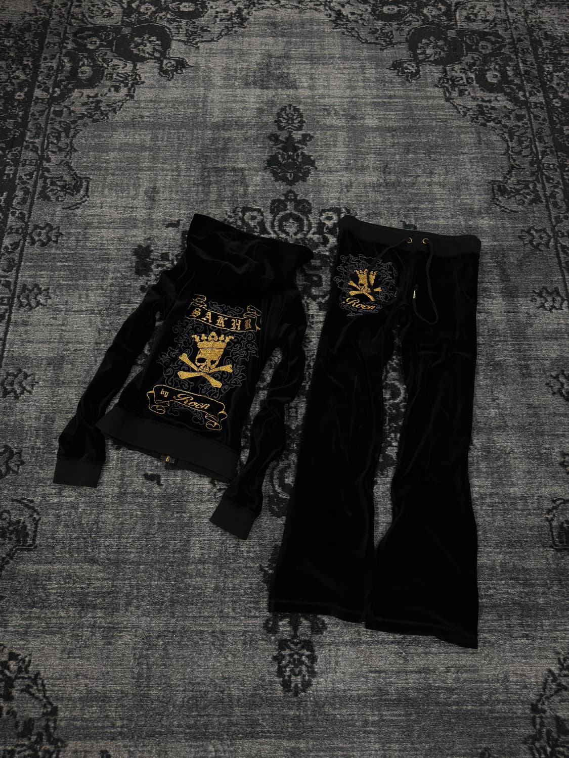 Sakhr by roen velour training set up 상품이미지1