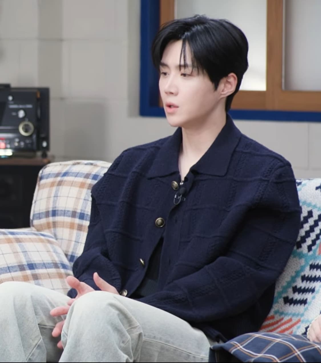 [새상품] 25FW 렉토 빈티지 버튼 카라 김선호 가디건 다크 네이비 상품이미지2