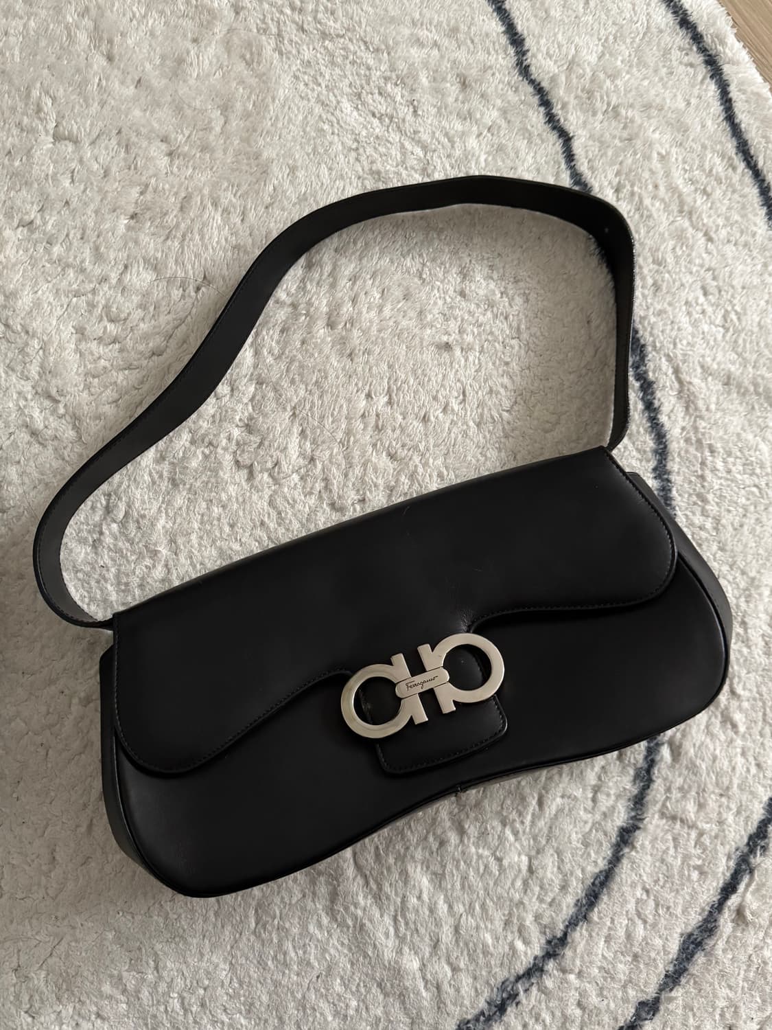 페라가모 숄더백 상품이미지1