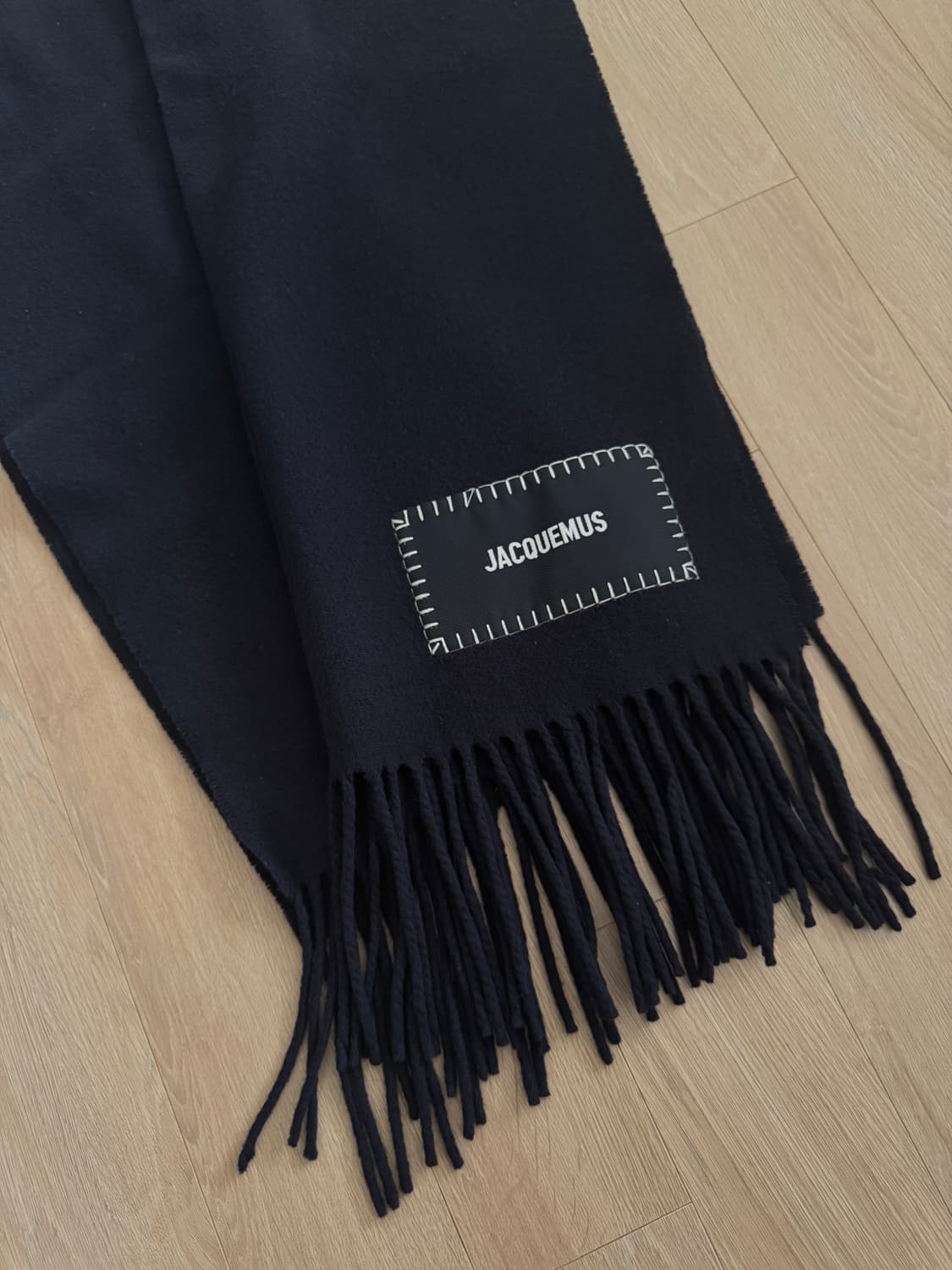 JACQUEMUS / 자크뮈스 네이비 머플러 상품이미지1