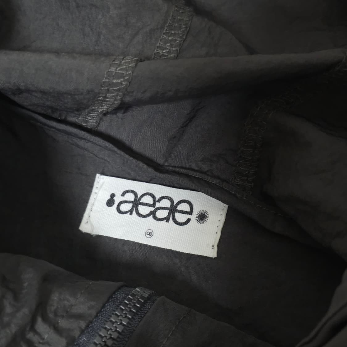 aeae 에이에이 심볼로고 크롭 나일론 바람막이 바막 free 상품이미지4