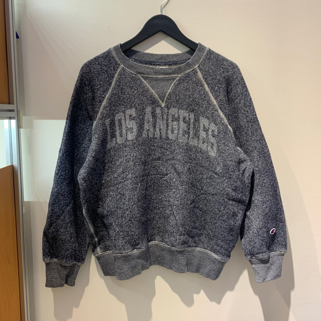 Champion LOS ANGELES Raglan Sweatshirt 상품이미지1