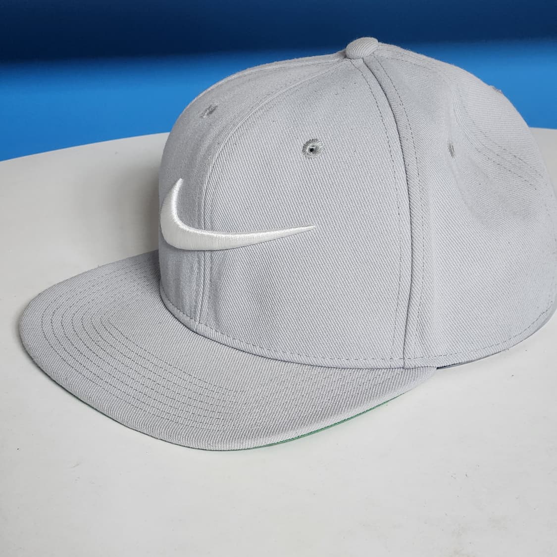 p1-3:🧢 나이키 스우시 플랫캡 — 스트릿 씹어먹는 간지템 상품이미지2
