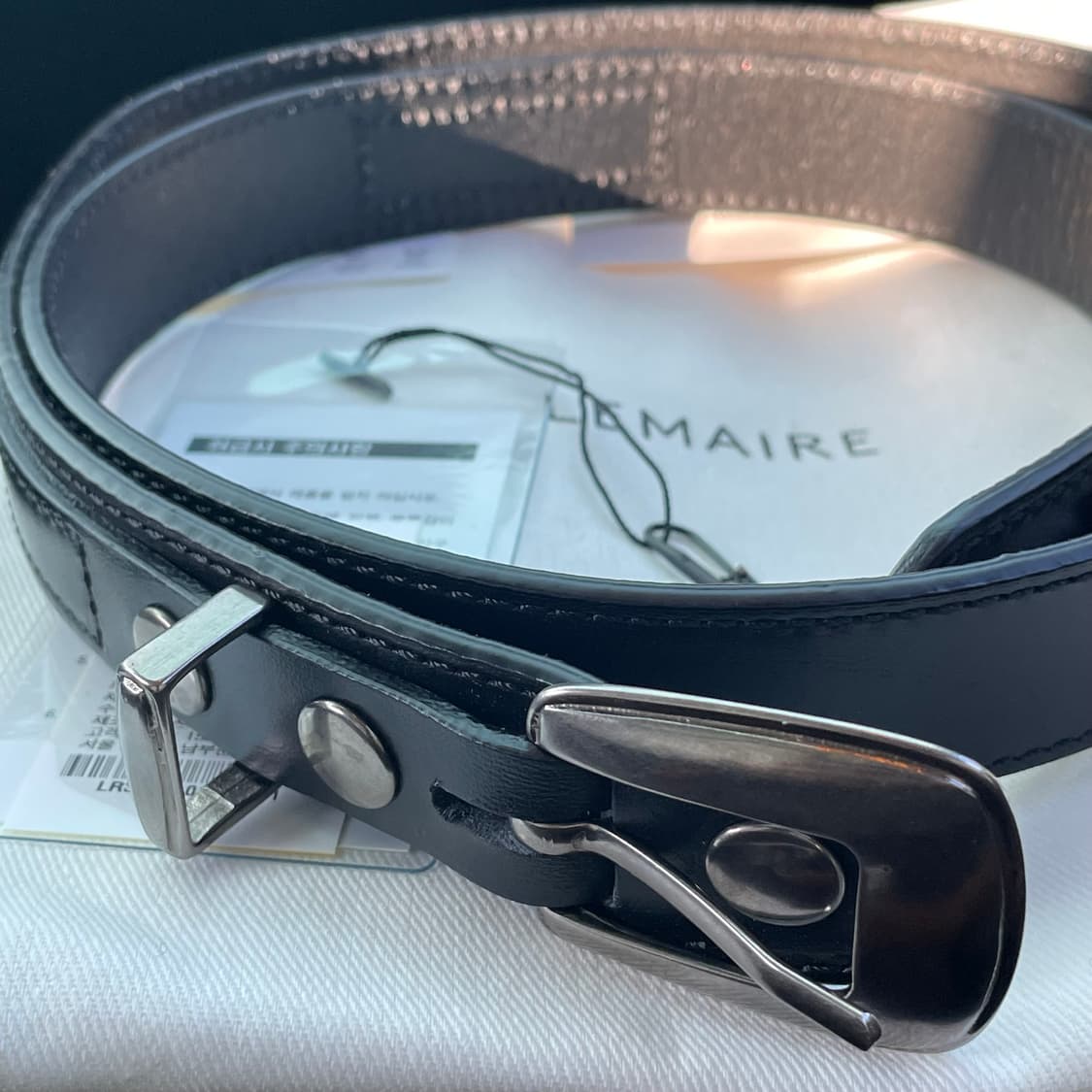 르메르 미니멀 웨스턴 벨트 95 블랙 (신세계 강남점) 상품이미지4