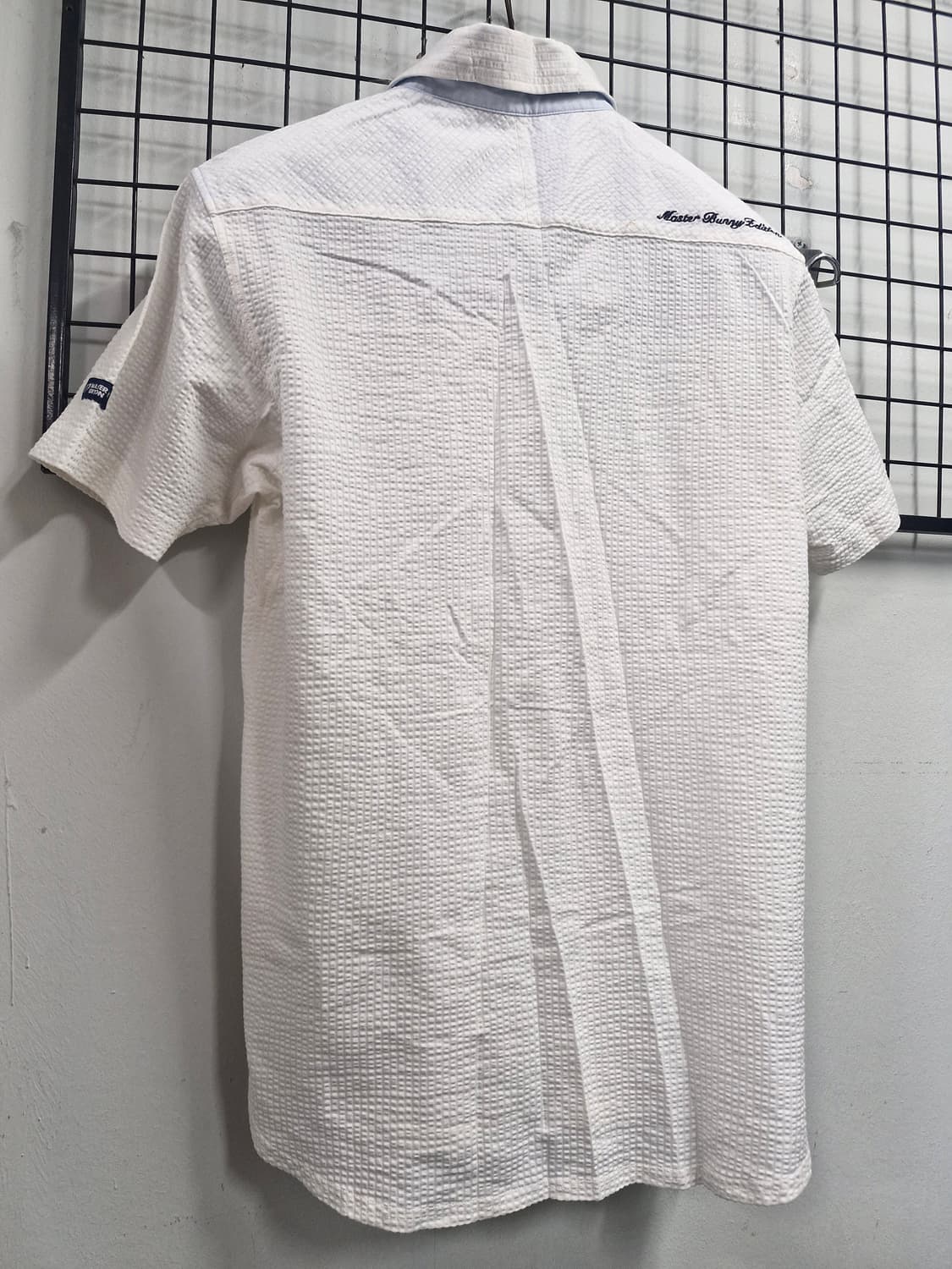 100L 마스터바니에디션 화이트 카라 반팔티. 상품이미지6