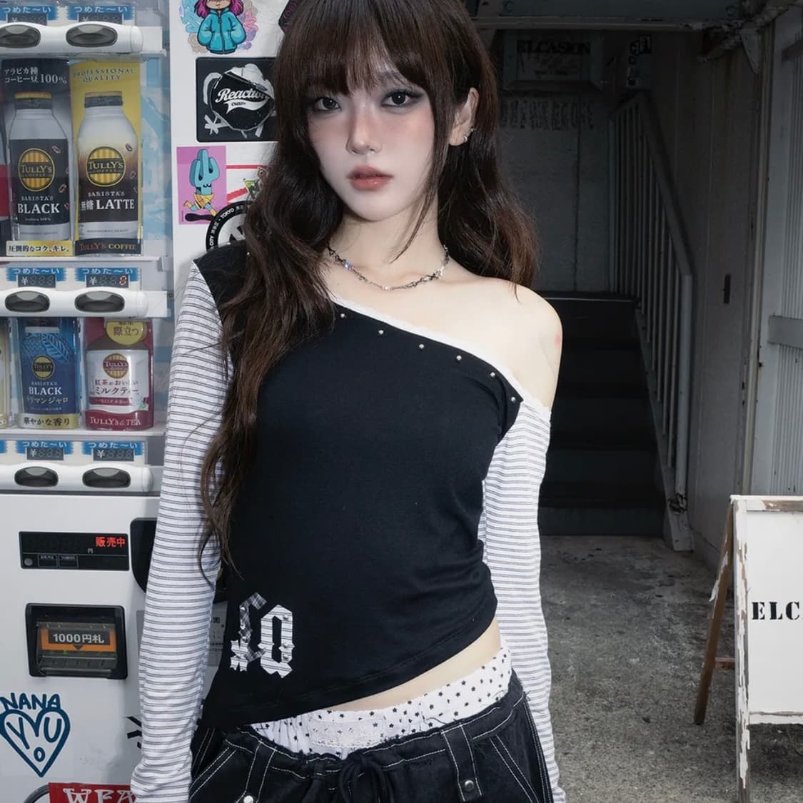 체리퀴리 CQ patch stud 원숄더 - 블랙 상품이미지1