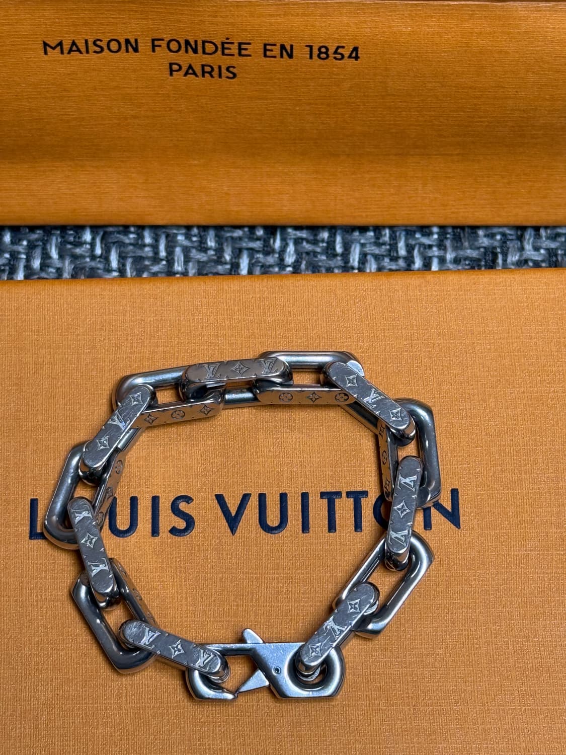 새상품급/풀구성(선물용)루이비통 모노그램 체인 버질아블로 팔찌 상품이미지3