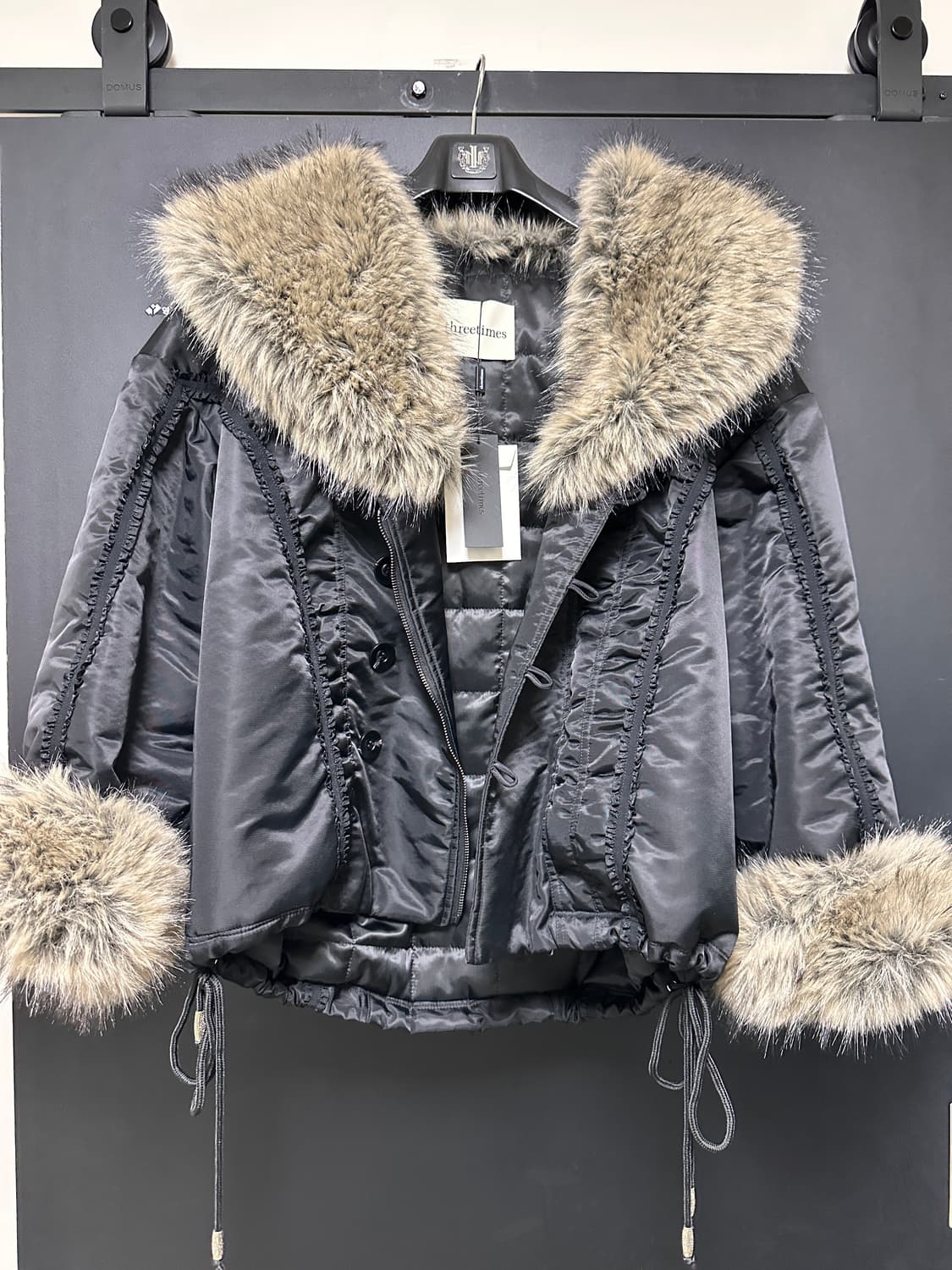 쓰리타임즈 허그 퍼 자켓 상품이미지2