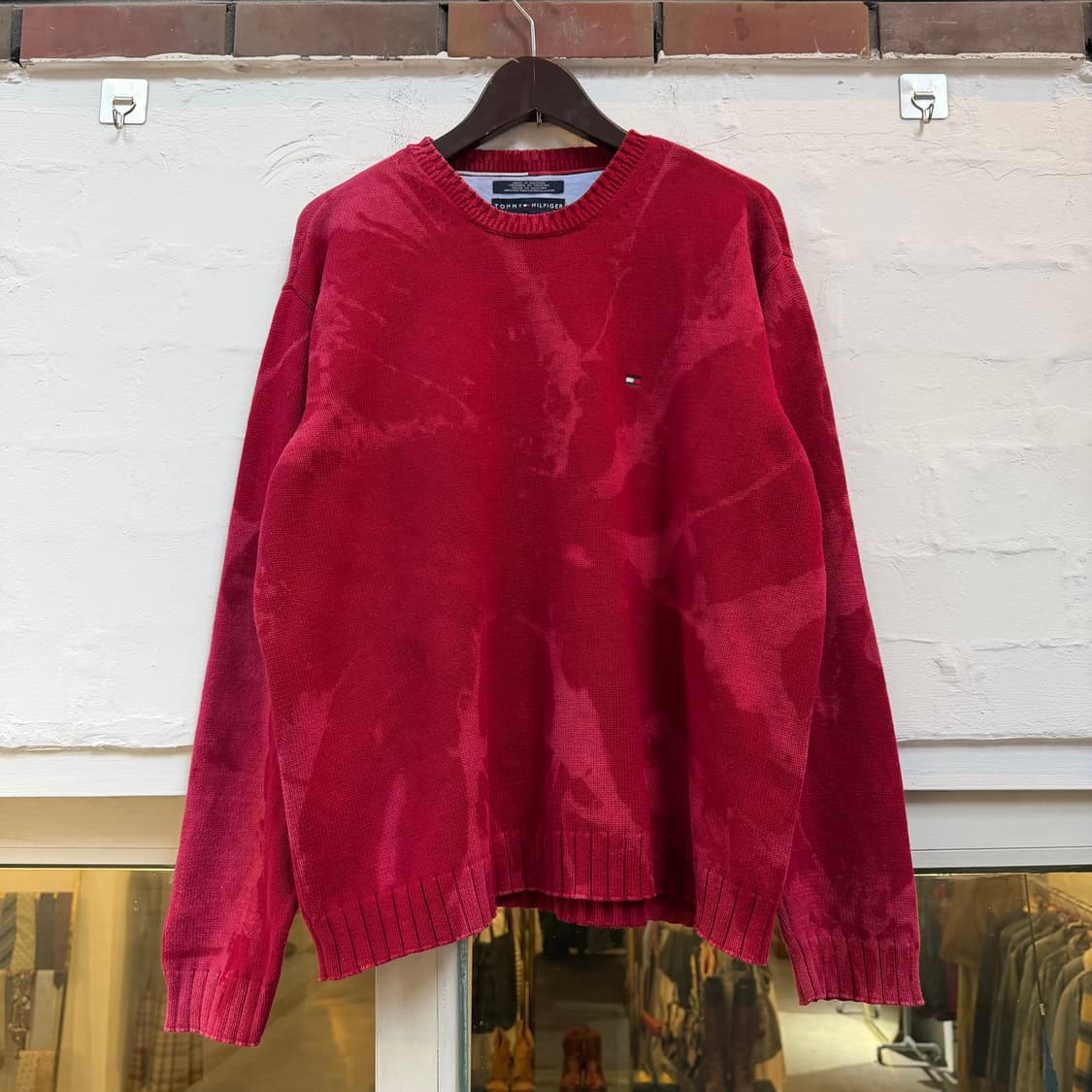 Tommy Hilfiger 레드 코튼 다잉 워시드 니트 스웨터 상품이미지1